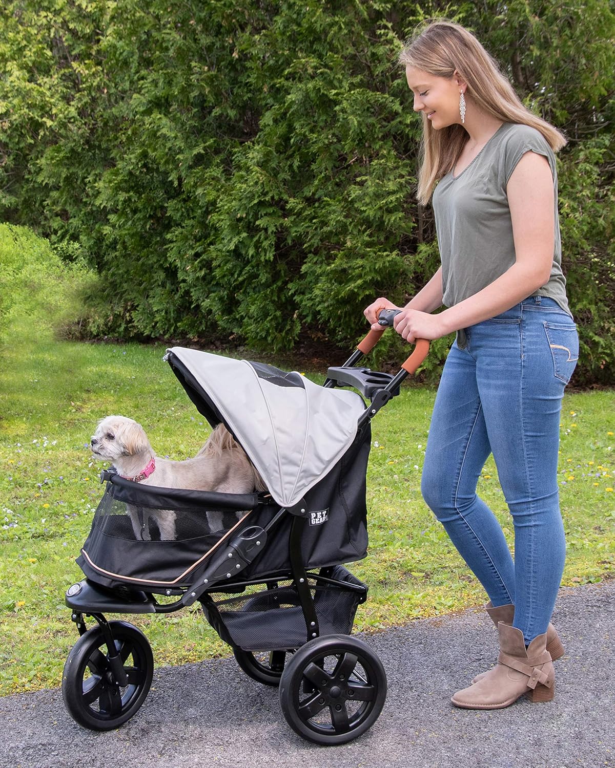 How Do I Choose a Pet Stroller